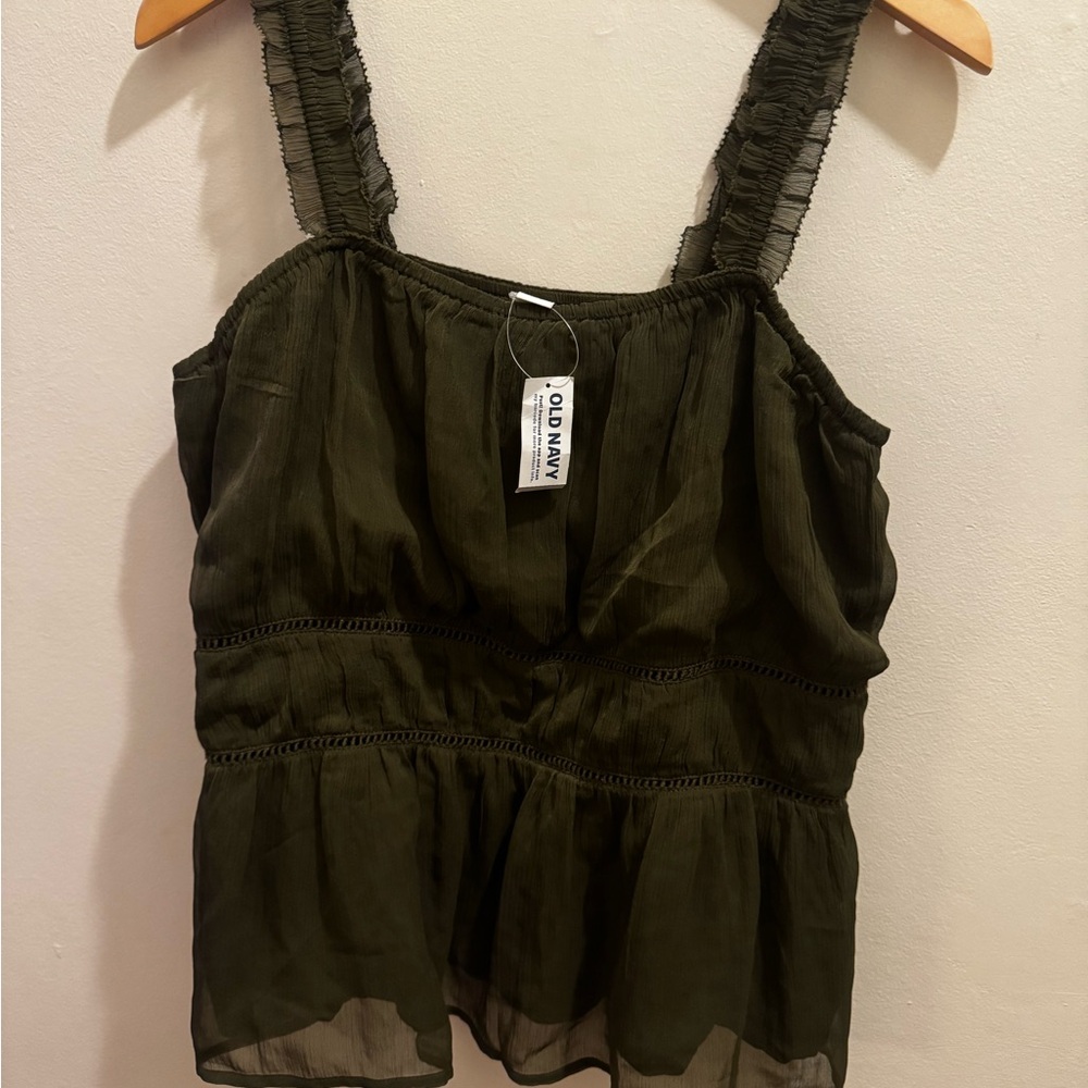 Old Navy Women's NWT XL Olive Green Sleeveless Top with Ruffled Straps